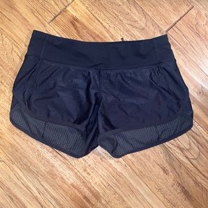 Lululemon speed up shorts black
